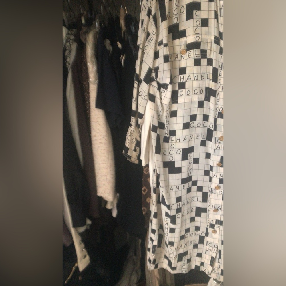 Chanel Iconic Scrabble Print Silk Dress RARE 1990,s
✨💕 Make A Offer ✨💕 - Picture 4 of 9